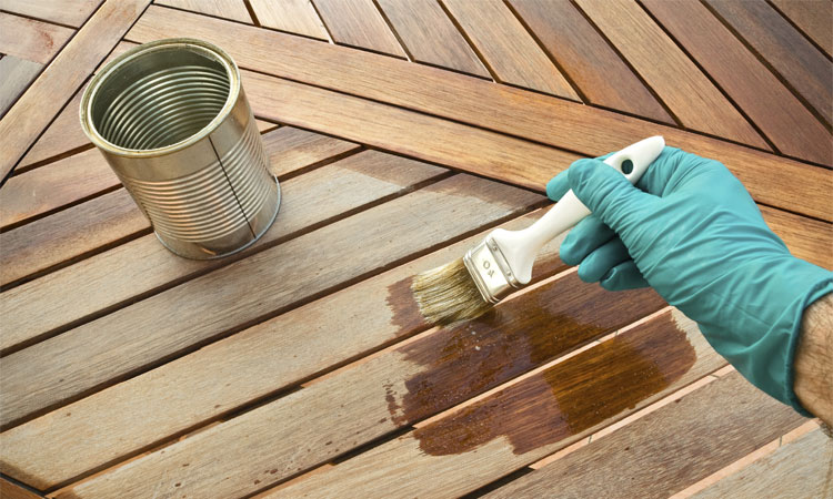 What is the best stain for cedar siding?