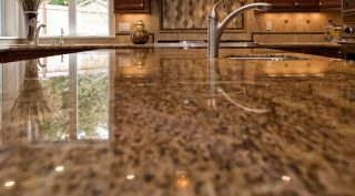 Difference between quartz and quartzite countertops