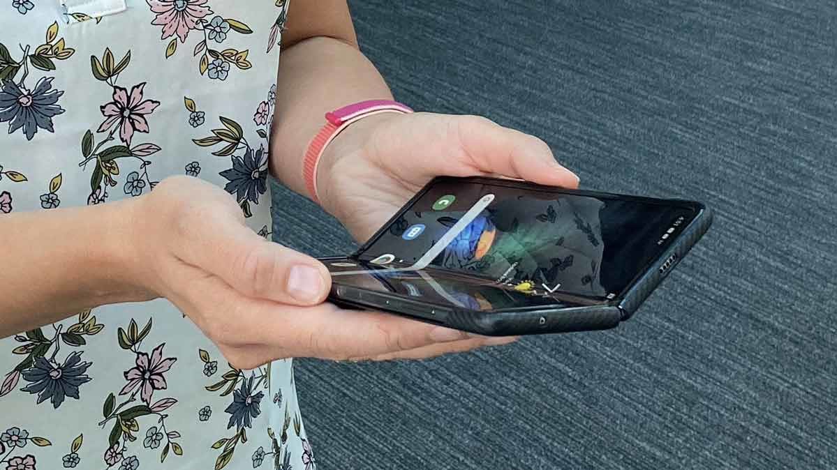the Samsung Galaxy Fold in the hands of the writer