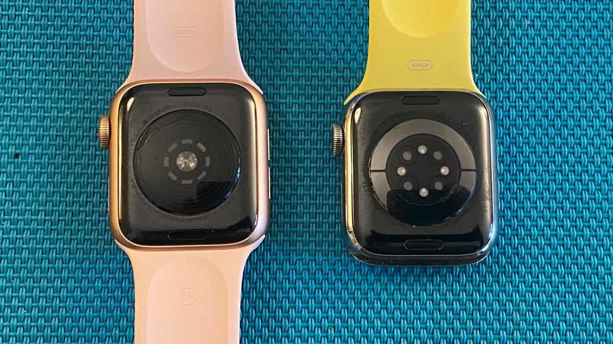 The sensors on the back of the Apple Watch SE and Apple Watch Series 6.