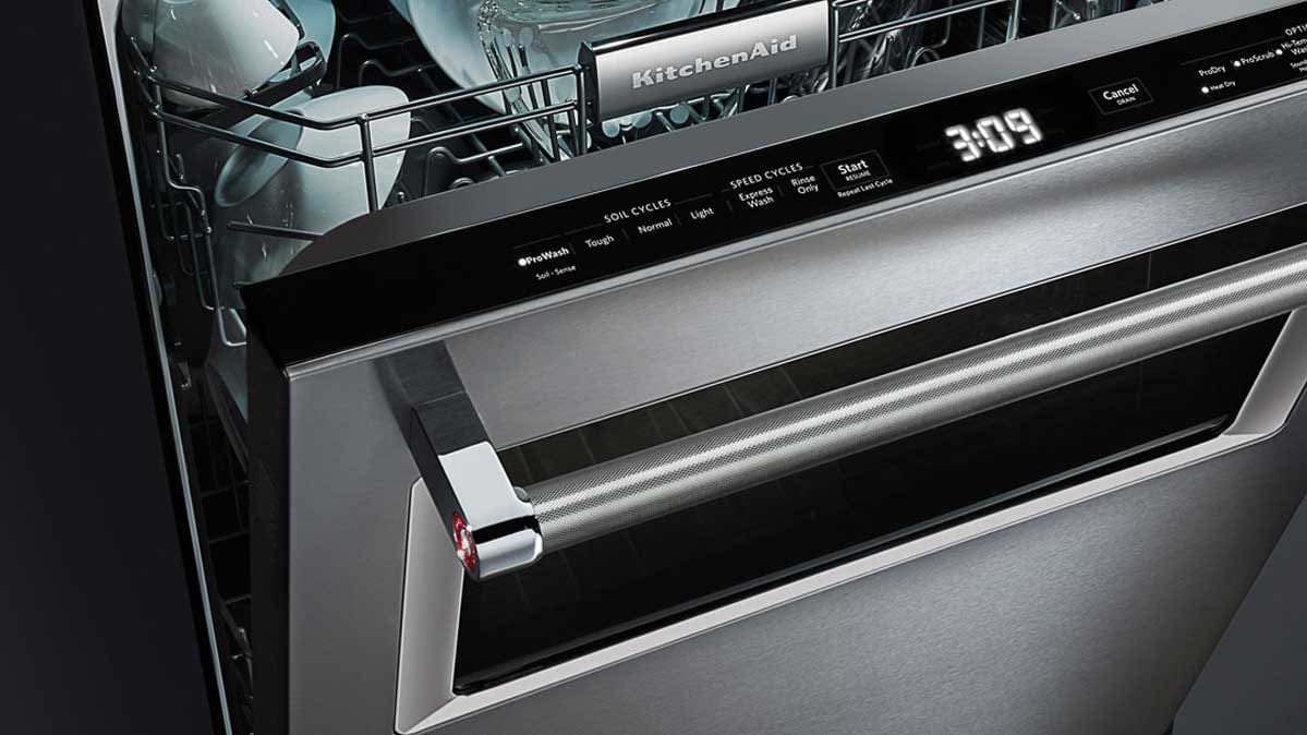 Dishwasher features on the KitchenAid KDTM804ESS include a window.