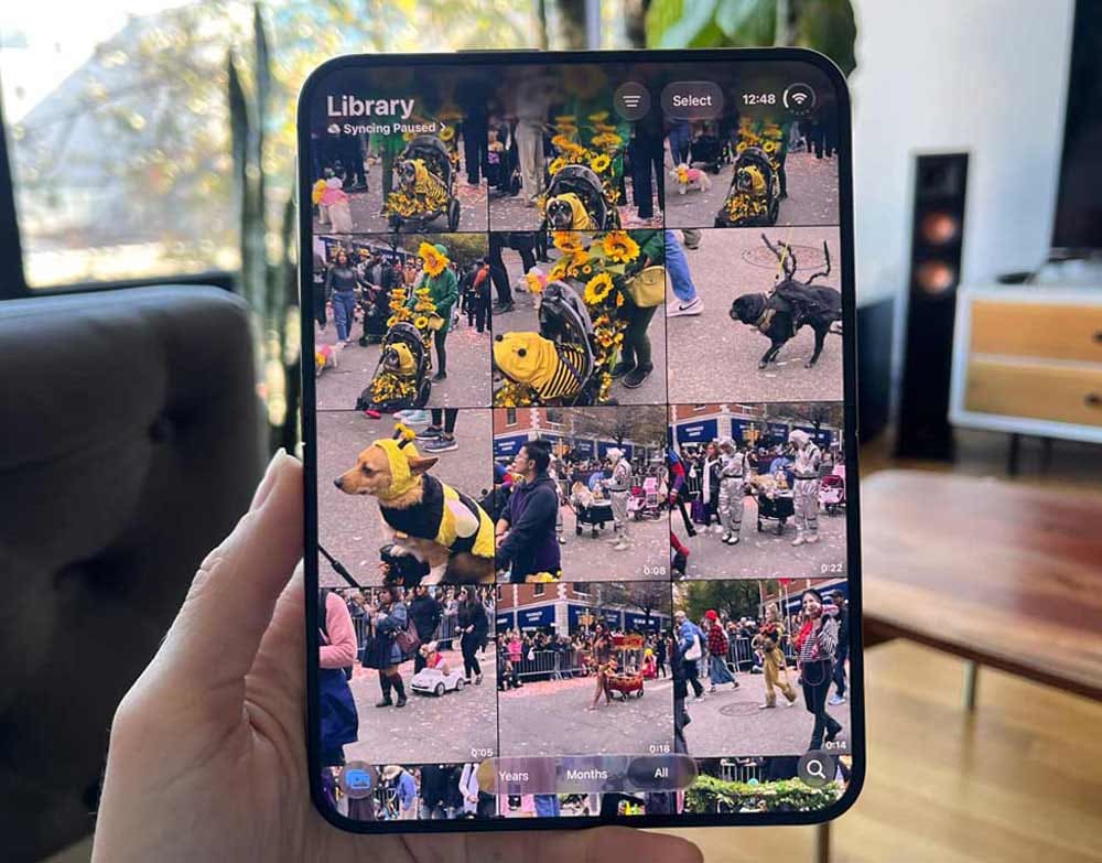 It's a delight to scroll through a photo album with the extra screen space.