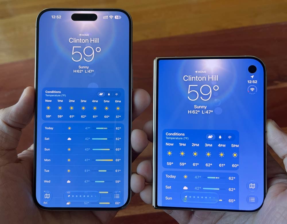 iPhone and iPhone Duo (closed) side by side.