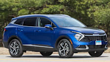 2023 Kia Sportage driving