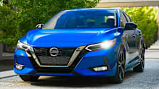 2022 Nissan Sentra front