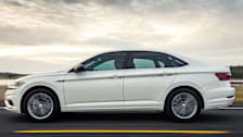 2020 Volkswagen Jetta driving, side