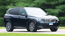 2024 BMW X5 PHEV driving