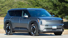 2024 Kia EV9 front driving
