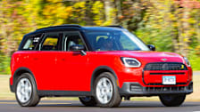 2025 Mini Countryman EV front driving