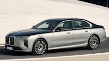 2027 BMW 7 Series front, side