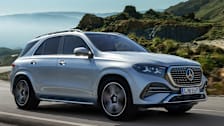 2027 Mercedes-Benz GLE front driving