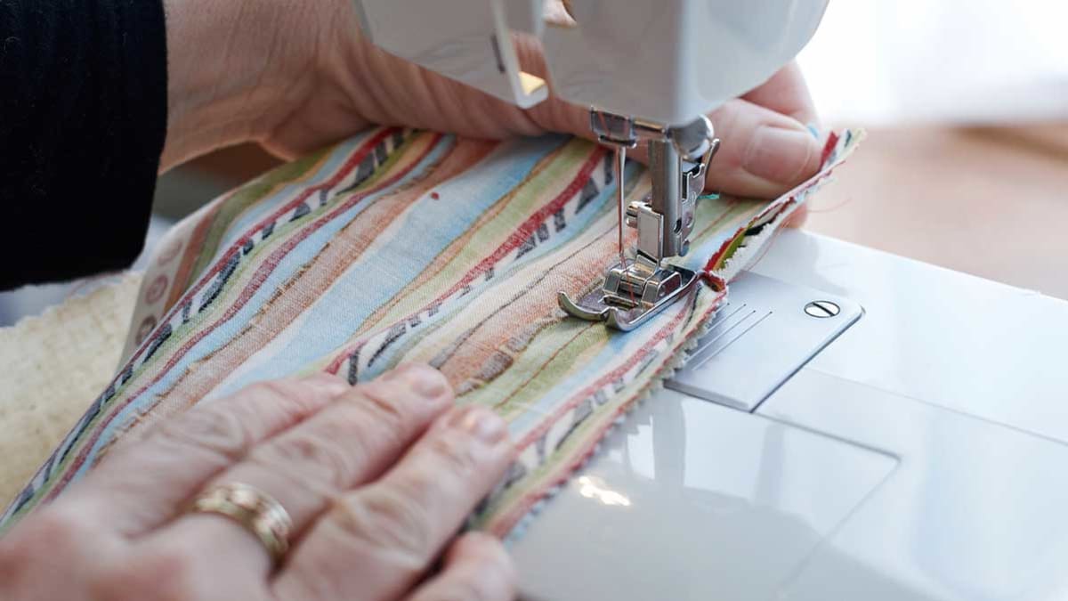 Best Sewing Machine Buying Guide - Consumer Reports