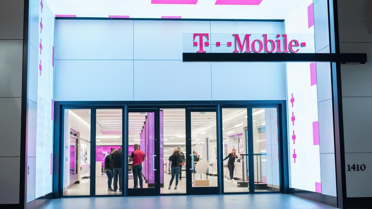 The exterior of a T-Mobile store in Santa Monica.
