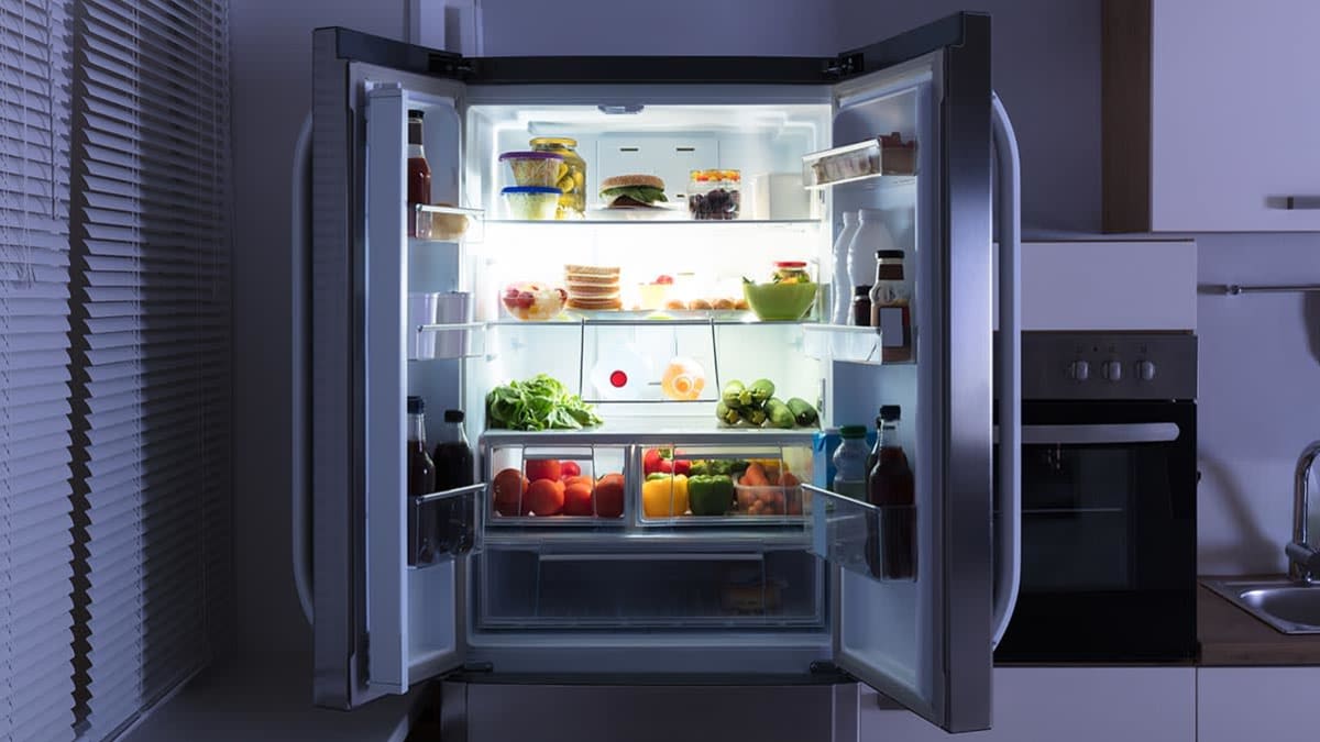 Refrigerator
