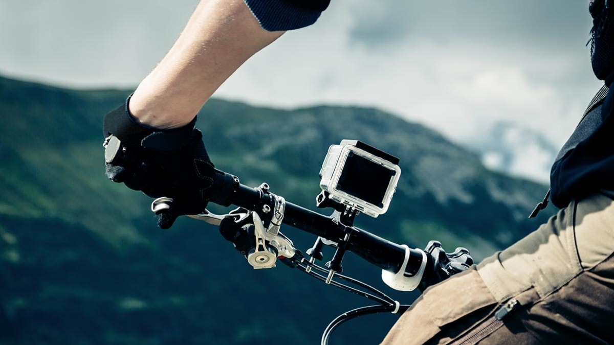 action camera