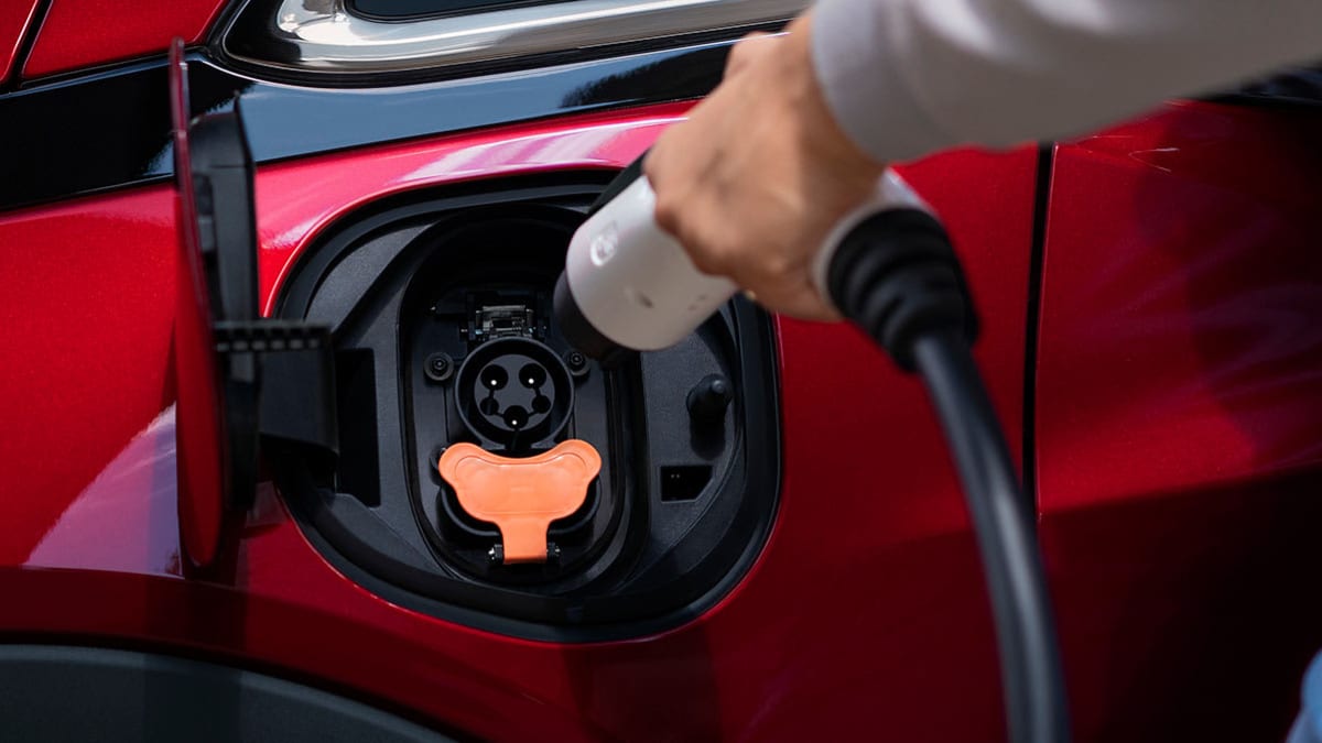 Electric Vehicles That Can Go More Than 250 Miles on a Charge via @ConsumerReports