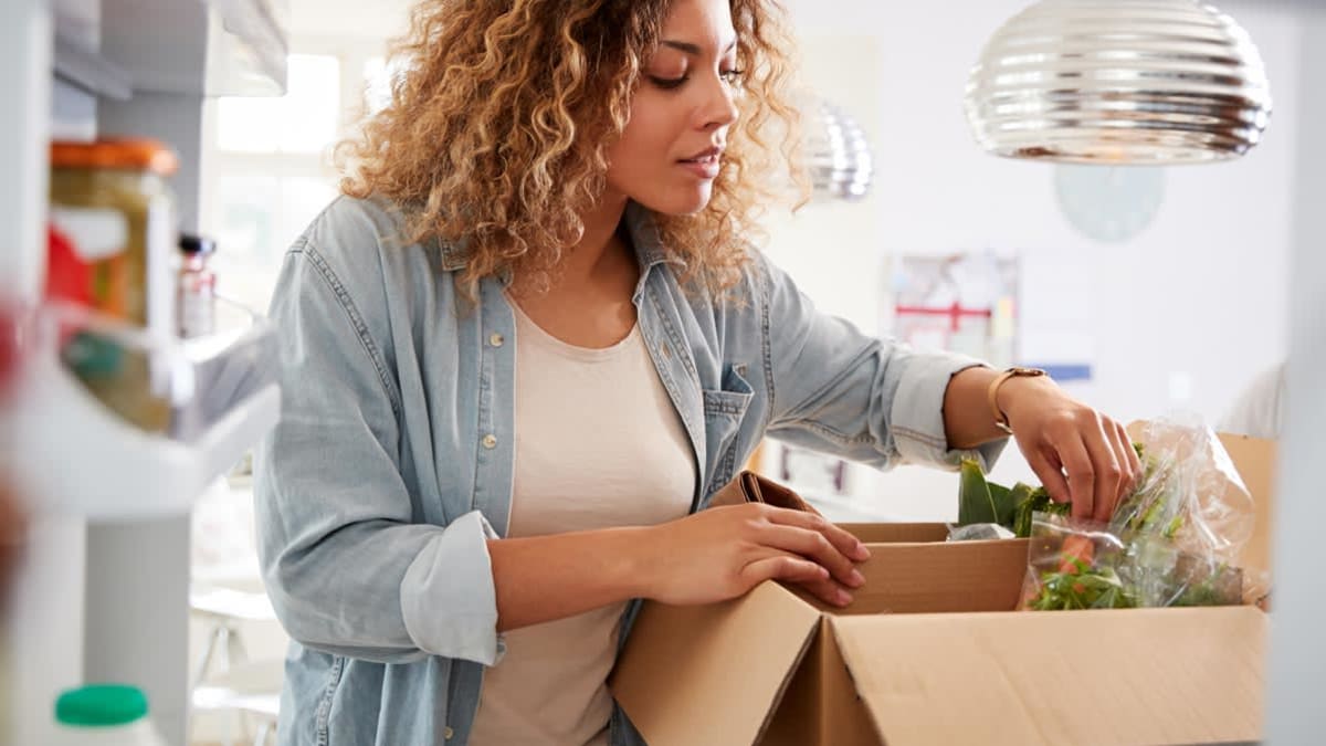 woman food box