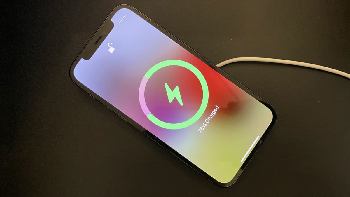 apple phone mag safe charging
