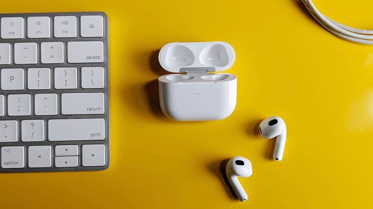 New Airpod Pro headphones