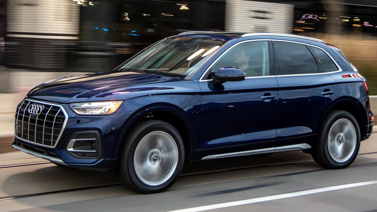 2021 Audi Q5 driving in city