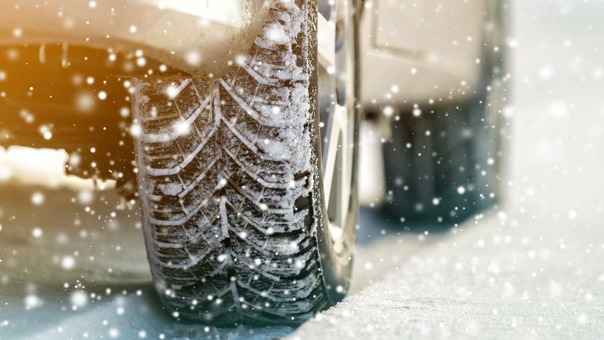 Should You Lower Tire Pressure to Gain Traction in Snow? - Consumer Reports