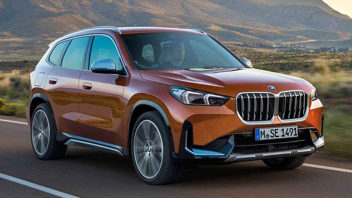 2023 BMW X1 driving