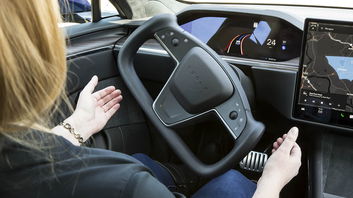 2021 Tesla Model S hands-off the yoke