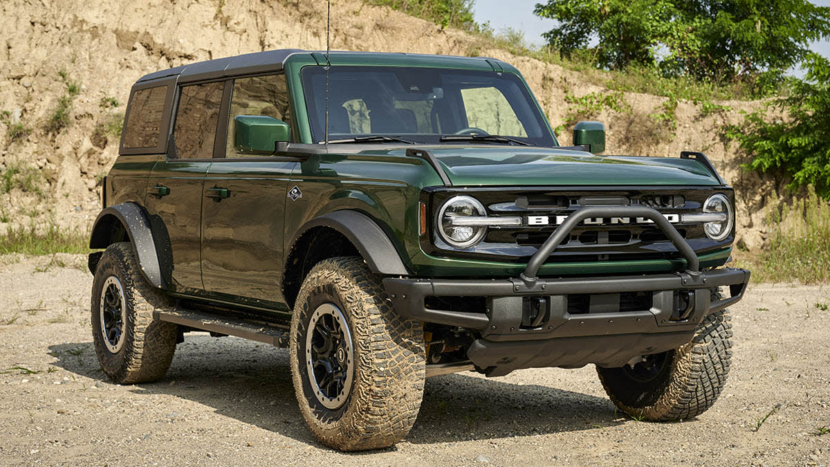 2021 Ford Bronco green