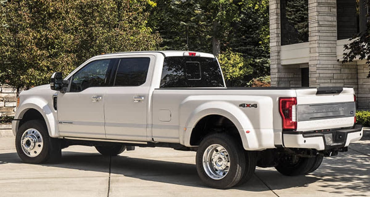 2018 Ford Super Duty crew cab dualie rear