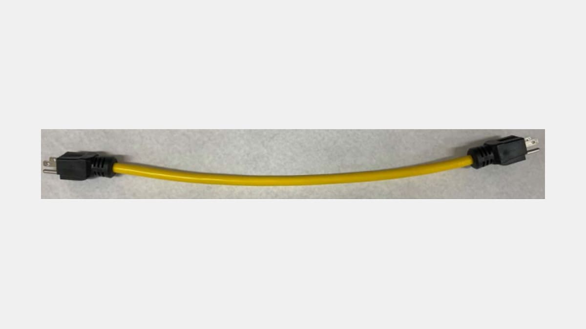"Male-to-Male" extension cord