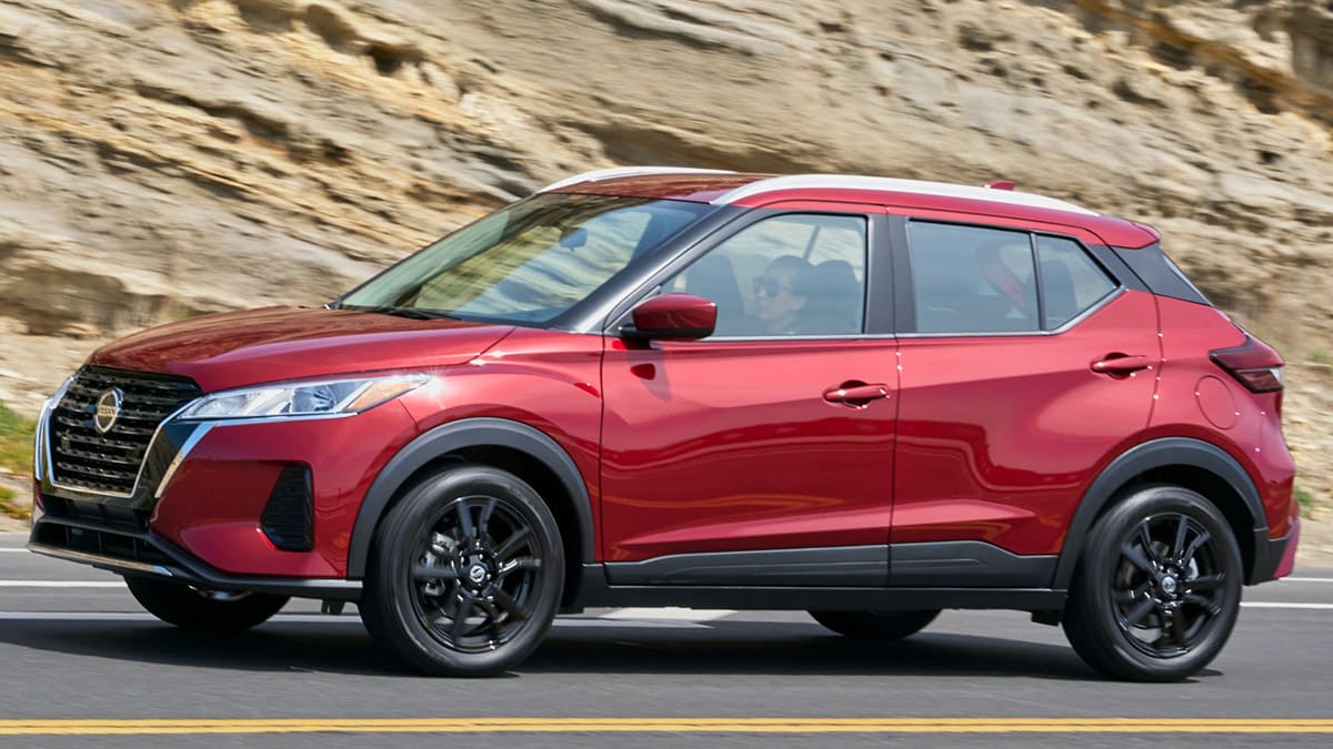 2021 Nissan Kicks driving