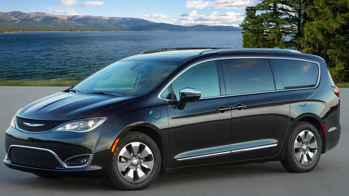 Recalled Chrysler Pacifica Hybrids Finally Get a Fix - Consumer Reports