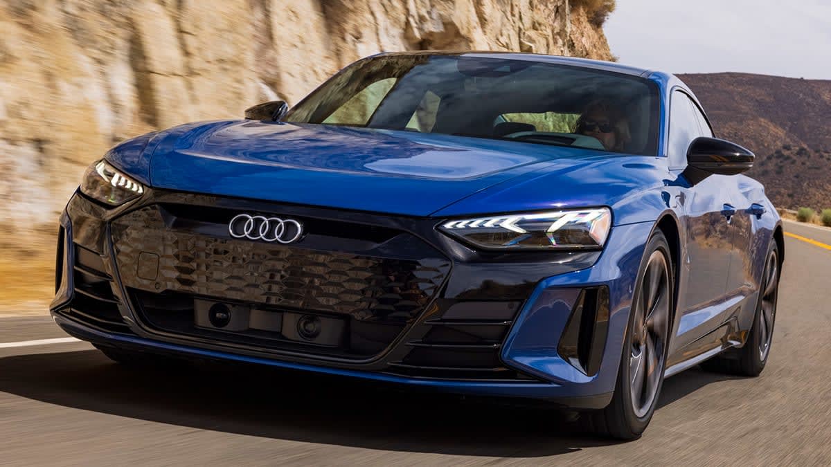 2022 Audi E-Tron GT driving