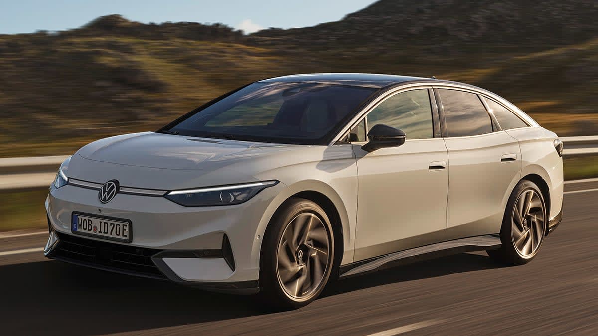 Volkswagen ID.7 driving