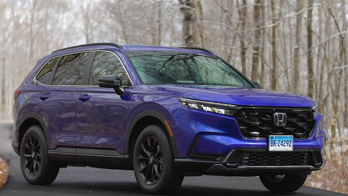 Talking Cars 409: Driving the 2023 Honda CR-V Hybrid - Consumer Reports