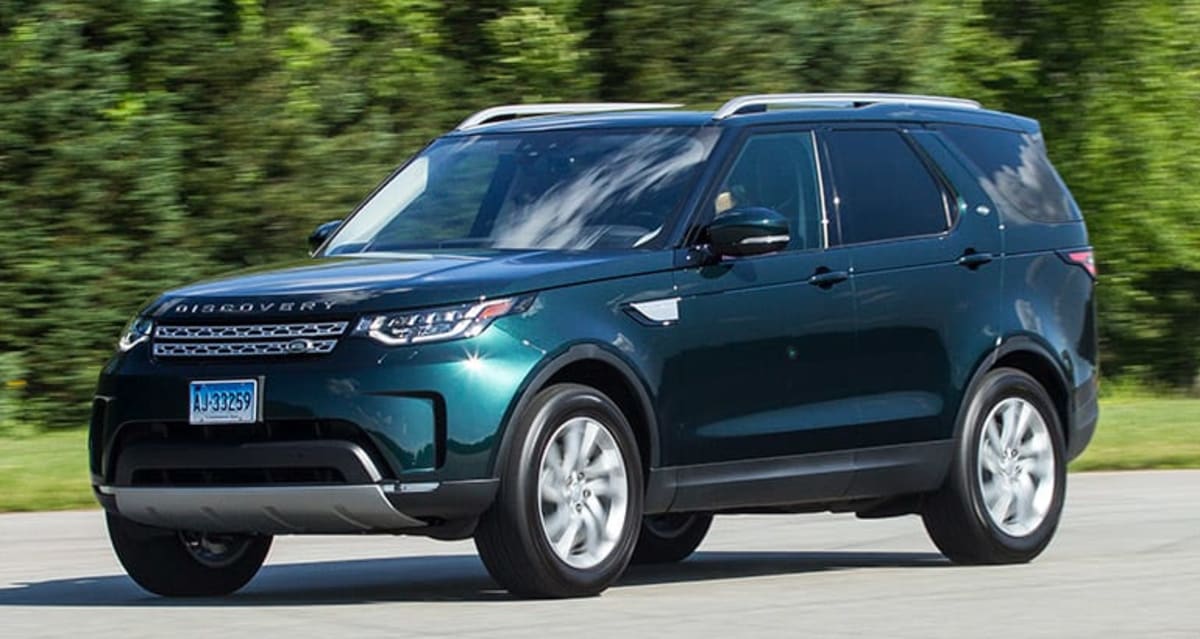 2017 Land Rover Discovery driving at ATC