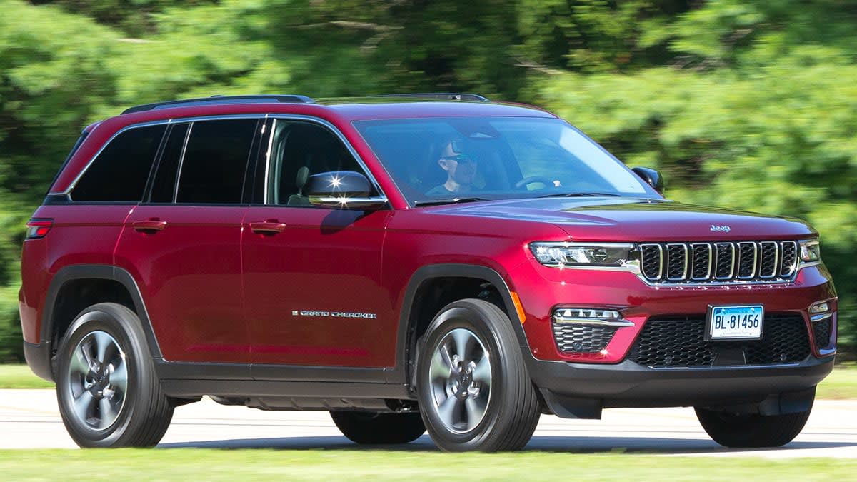 2023 Jeep Grand Cherokee 4xe PHEV Works Well as a Hybrid - Consumer Reports