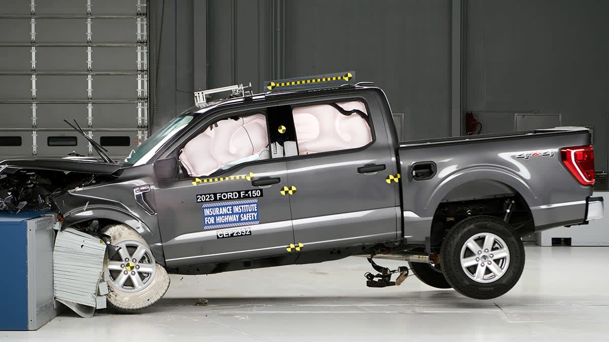 2023 Ford F-150 IIHS crash test