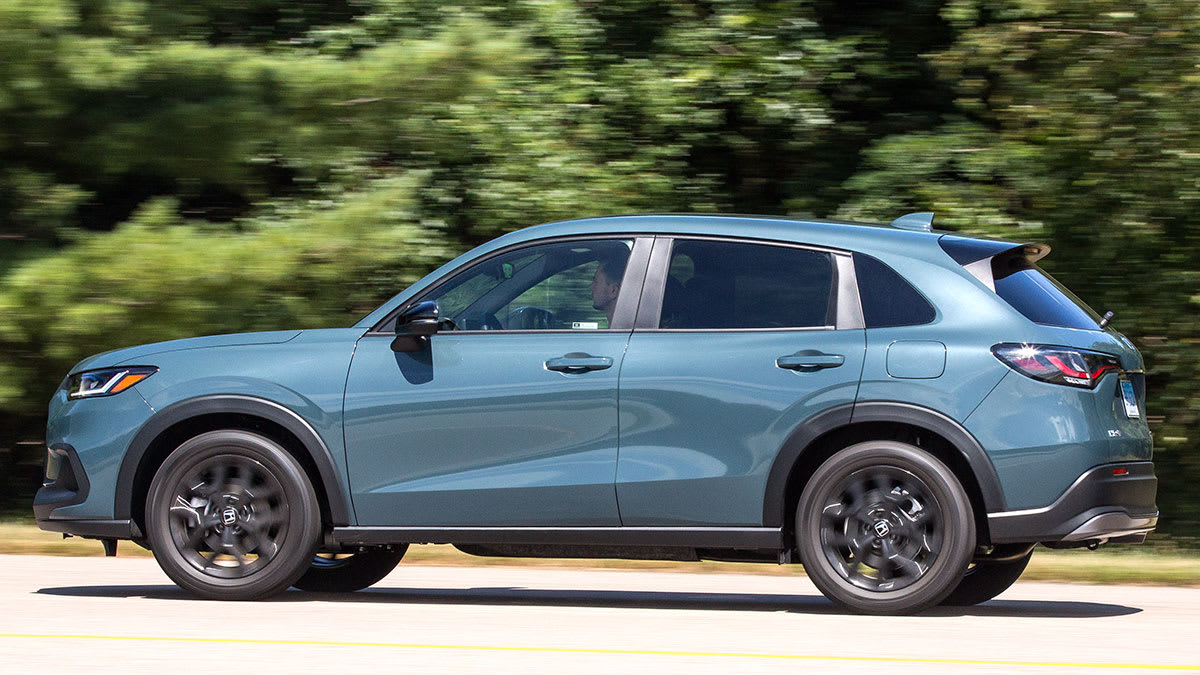 2023 Honda HR-V driving