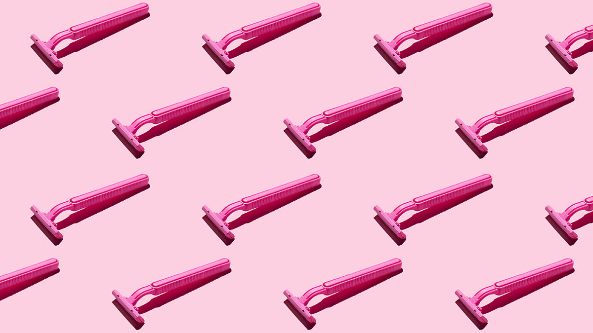 pink razors on a pink background