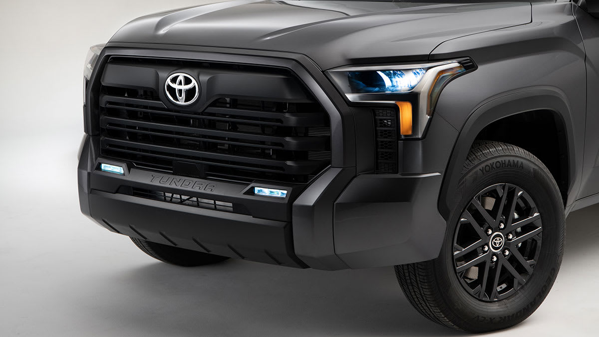 2023 Toyota Tundra SX front end and grille in studio