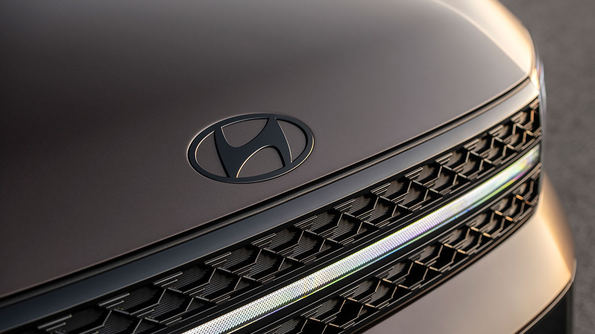 2026 Hyundai Santa Fe Hybrid grille shown close up