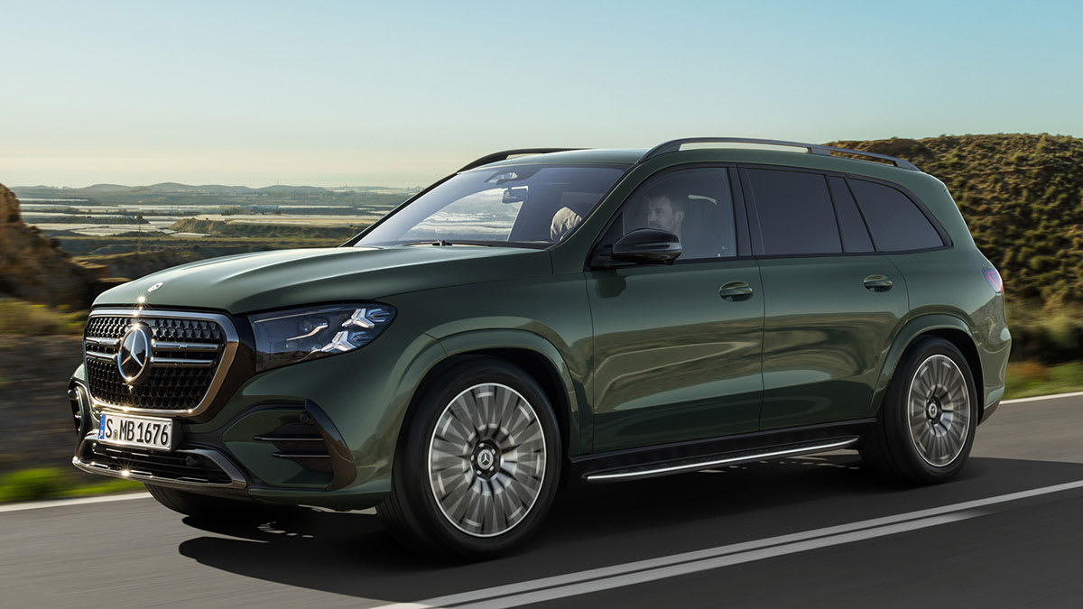 2027 Mercedes-Benz GLS driving, front