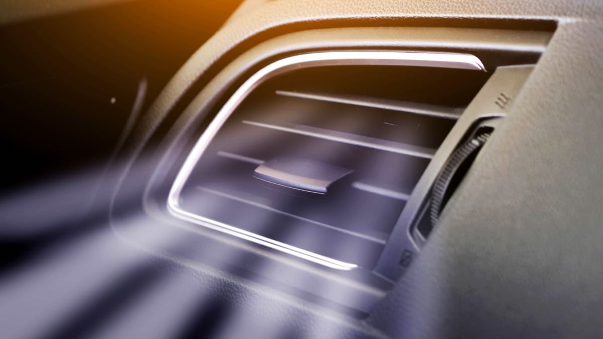 How to Get Rid of Musty Smell From Car Air Conditioner