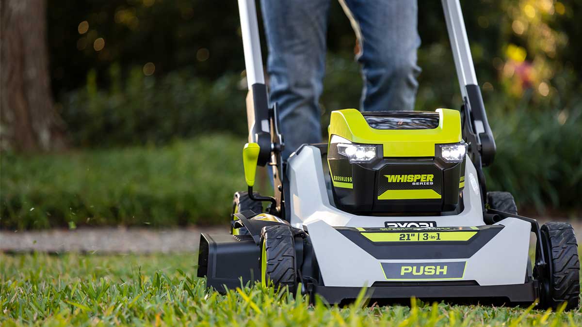 Best Battery Mowers and Tractors for Mulching Your Grass
