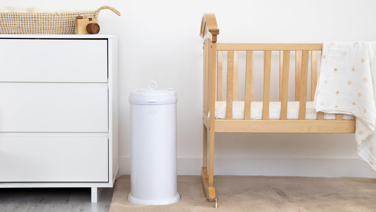 How Diaper Pails Actually Work