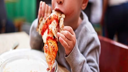 How to Watch Calorie Counts When You Eat Out