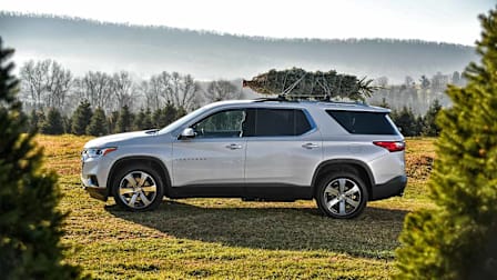 How to Safely Drive Home With a Christmas Tree. And Should You Decorate Your Car With Lights?