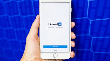 You Should Use LinkedIn Privacy Settings. Here's How.