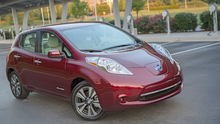 2016 Nissan Leaf with chargers